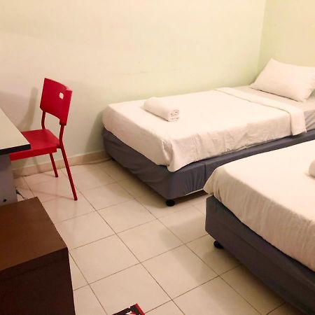 Bukit Indah Homestay Bentong Exteriör bild