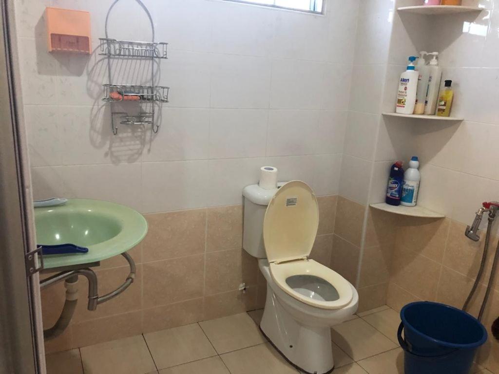 Bukit Indah Homestay Bentong Exteriör bild