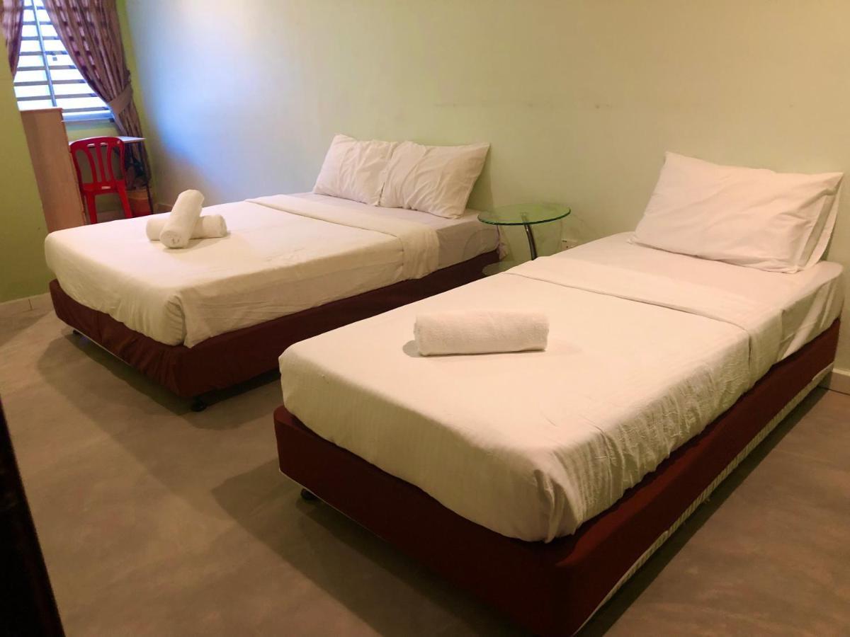 Bukit Indah Homestay Bentong Exteriör bild