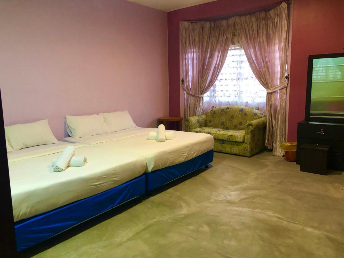 Bukit Indah Homestay Bentong Exteriör bild